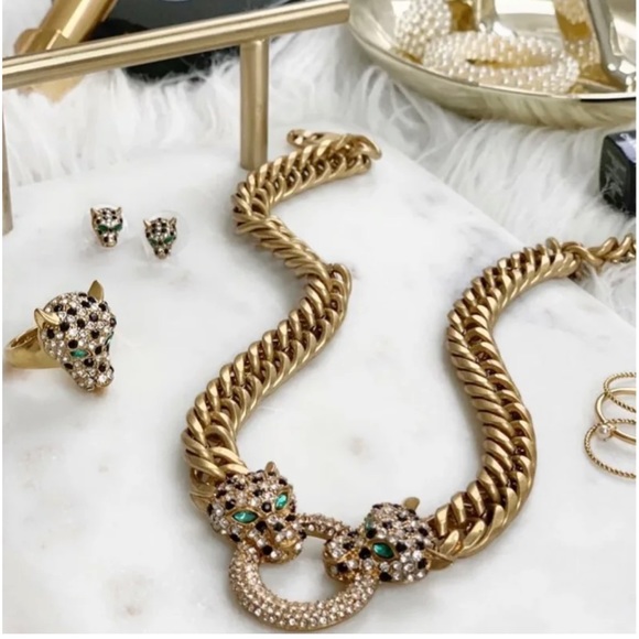 Stella & Dot Jewelry - Roar Pendant Necklace